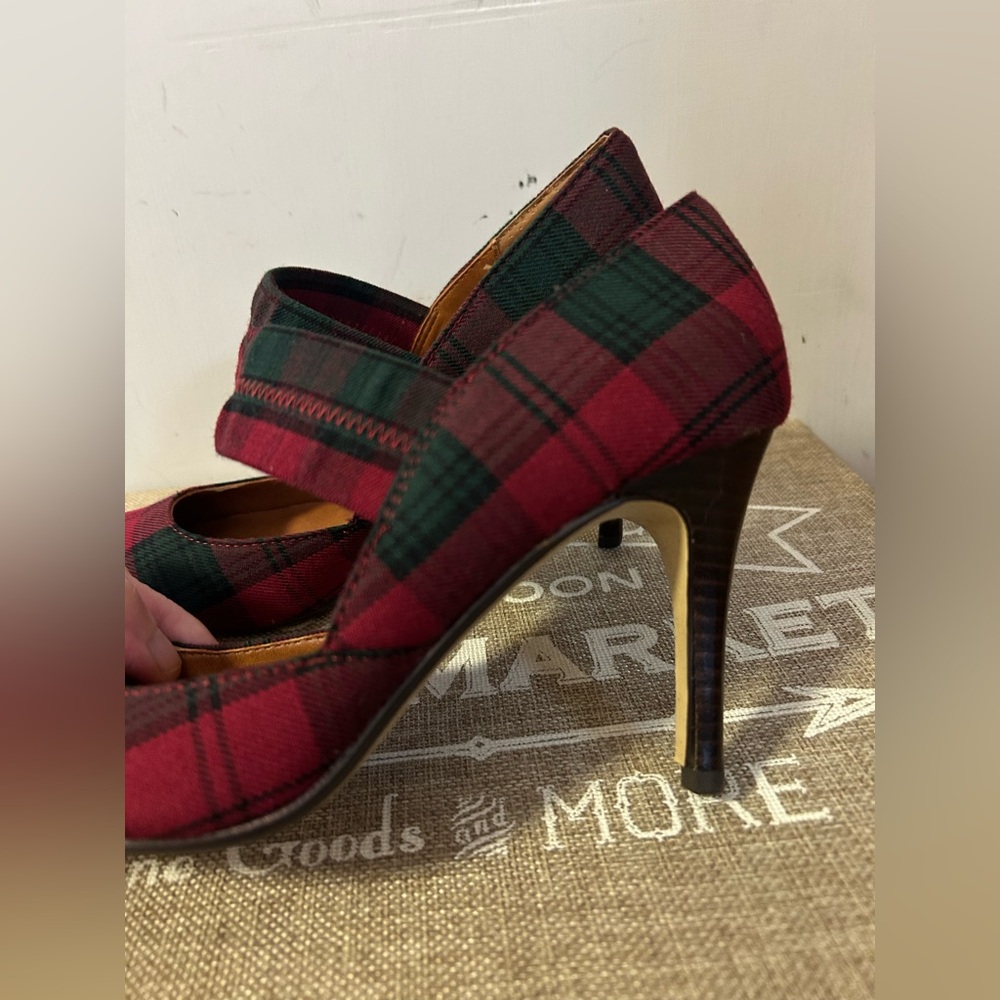Ann Marino Red and Green Plaid Heels Size 6.5 - Picture 4 of 7